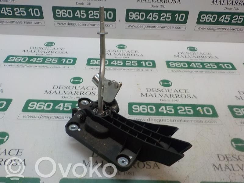 Mazda 3 II Palanca de cambios 