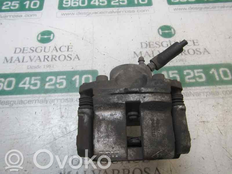 Caliper de freno delantero