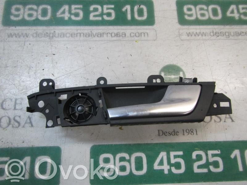 Manecilla interna puerta trasera   8P4839020E7PE