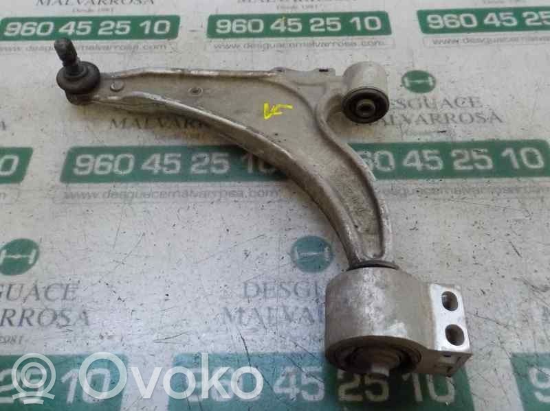Opel Astra J Braccio di controllo sospensione anteriore 