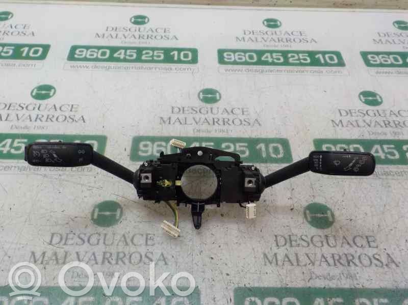 Seat Leon (5F) Palanca de intermitentes 