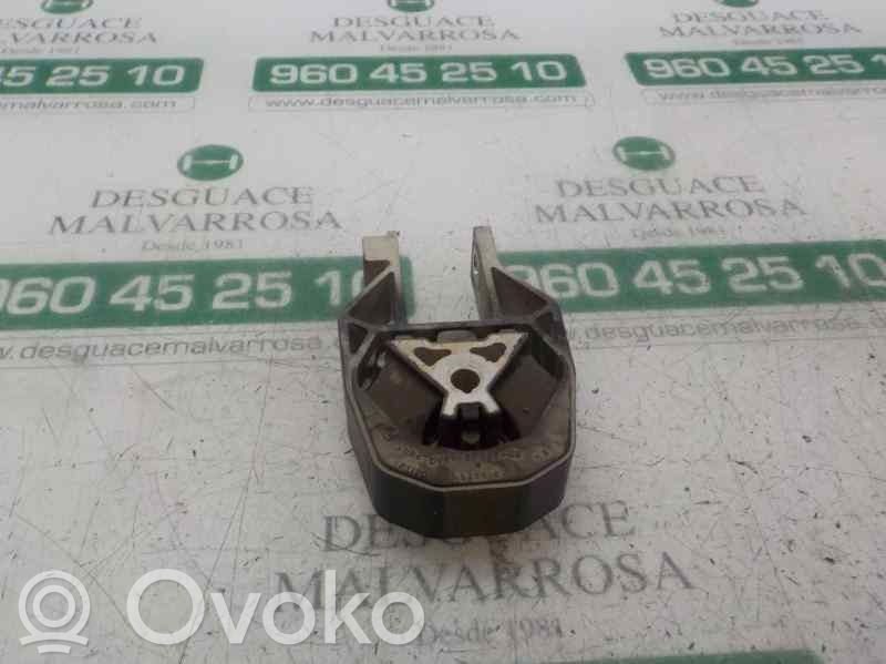 Ford Focus Gearbox mount 
