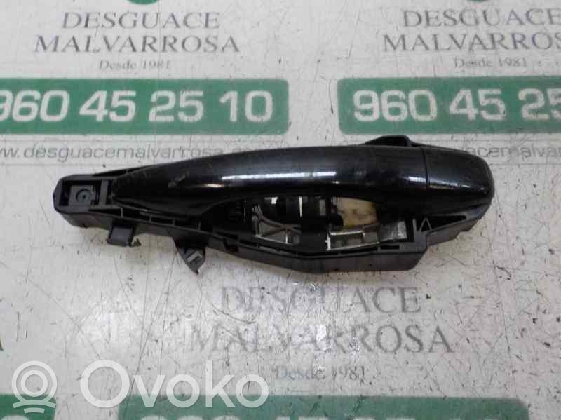 Manecilla externa puerta trasera   9101LW