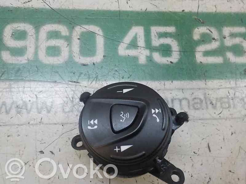 Ford Focus Przyciski multifunkcyjne 