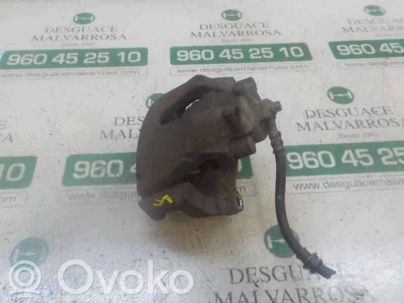 Caliper de freno delantero