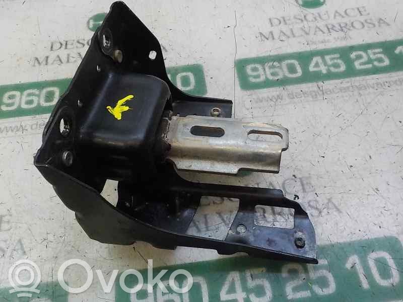 Peugeot 2008 I Soporte de la caja de cambios 