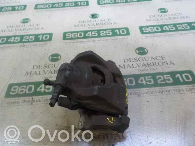 Caliper de freno delantero   1583139