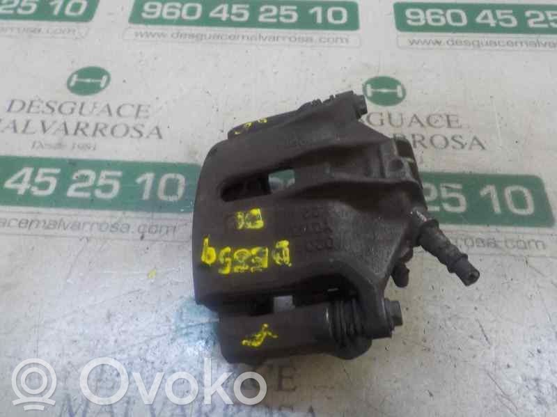 Peugeot 208 I Pinza del freno anteriore