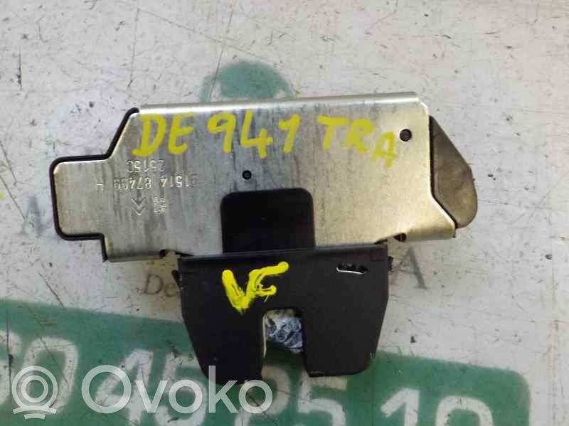 Tailgate lock latch   8719F8