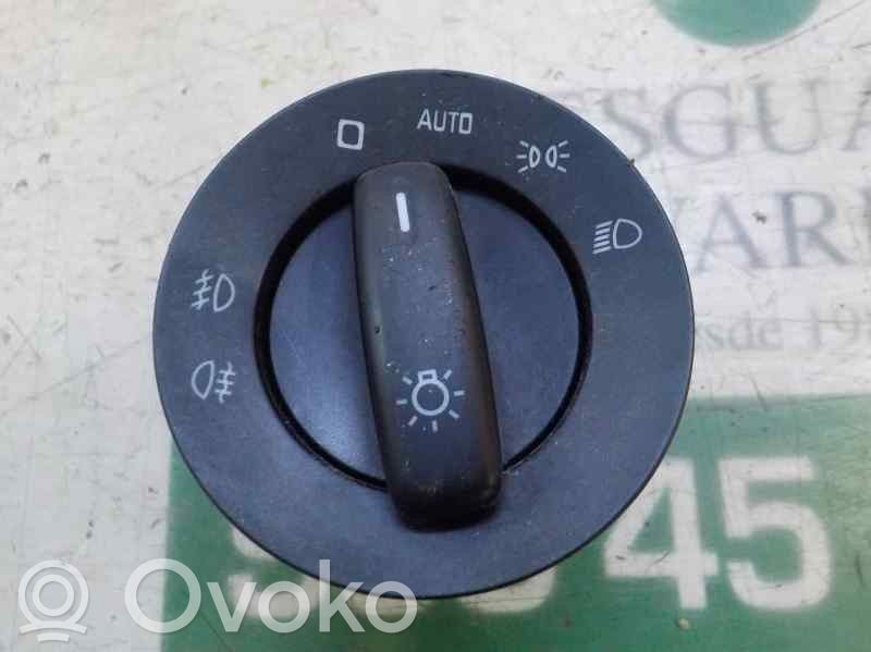 Skoda Yeti (5L) Interruptor de control del panel de luces 