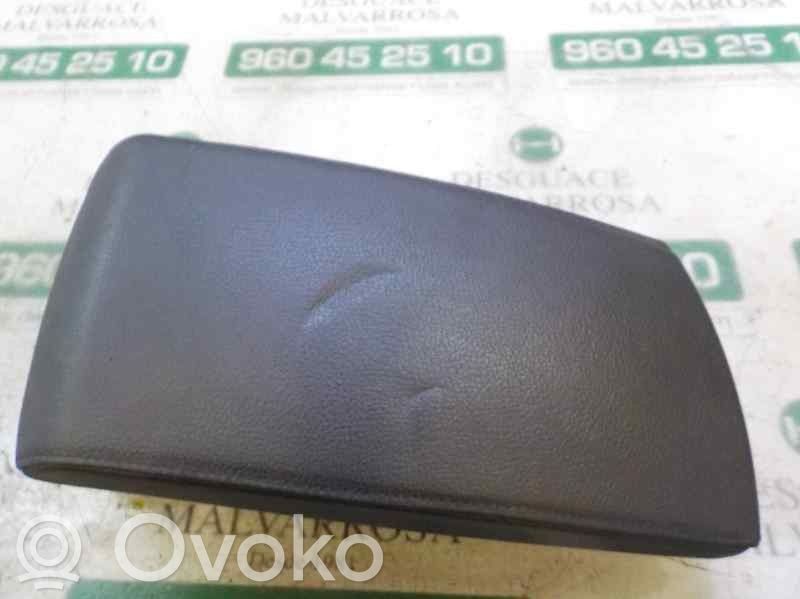 BMW X3 E83 Armrest 