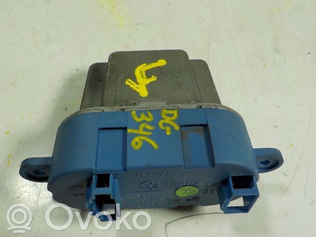 Porsche Cayenne (9PA) Motor aerotermă/rezistor ventilator 