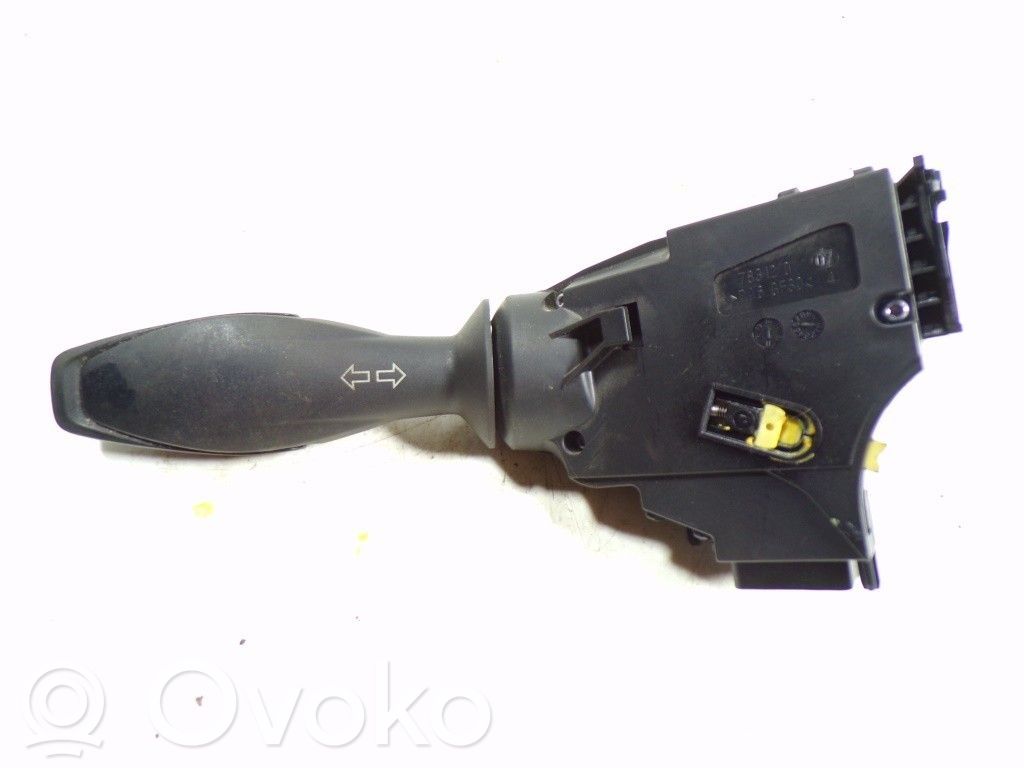 Commodo de clignotant   1682218,8A6T13335AD