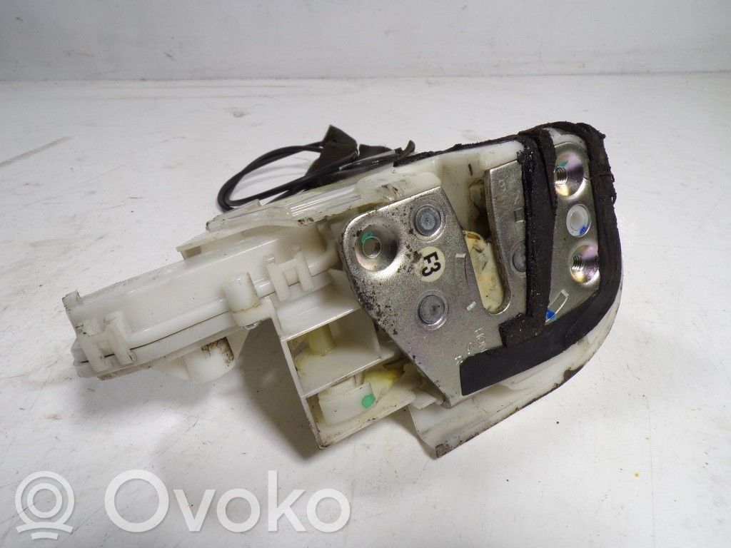 Honda Insight Priekšpusē slēdzene 