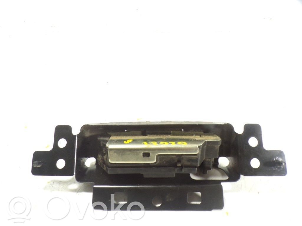 Peugeot 208 I Loquet de verrouillage de hayon