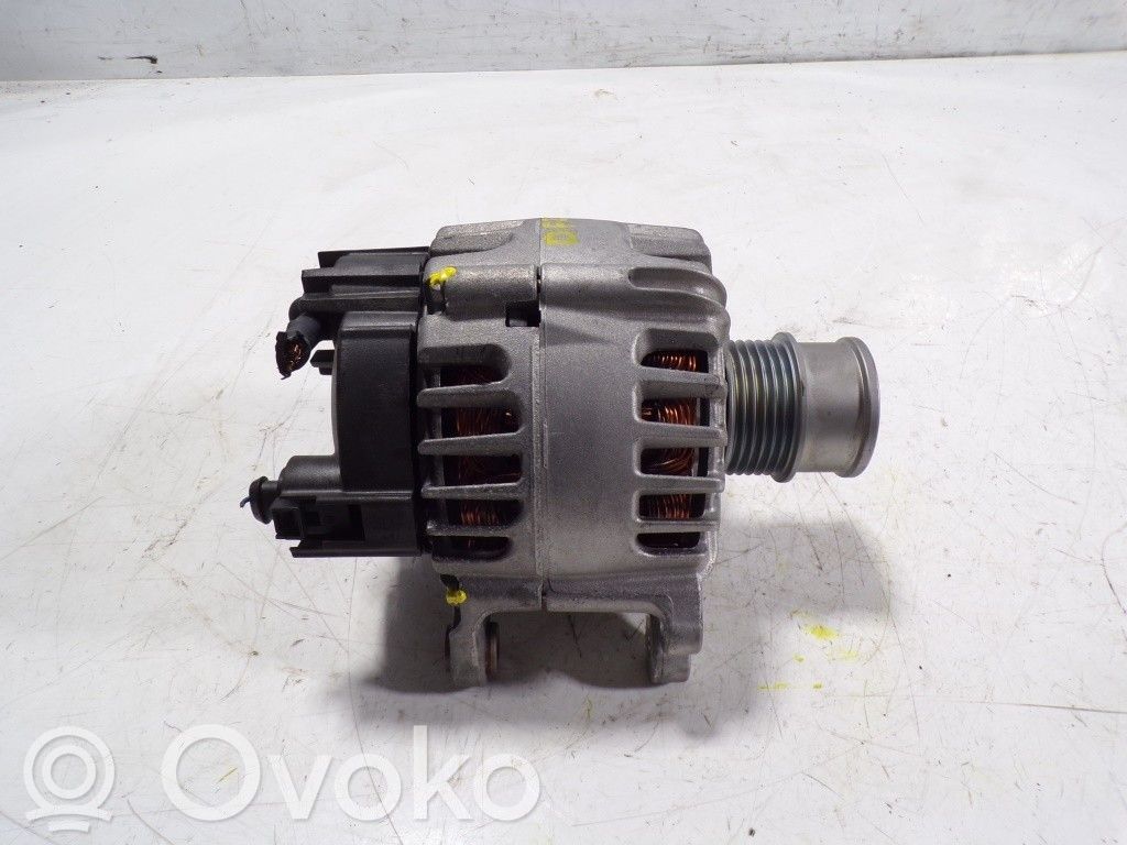 Alternador   04E903015,TG12C280,04E903015