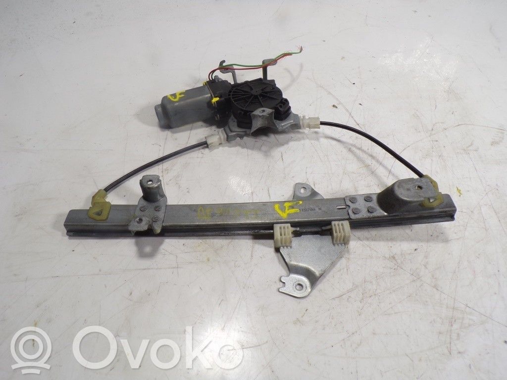 Nissan Qashqai+2 Meccanismo di sollevamento del finestrino posteriore senza motorino