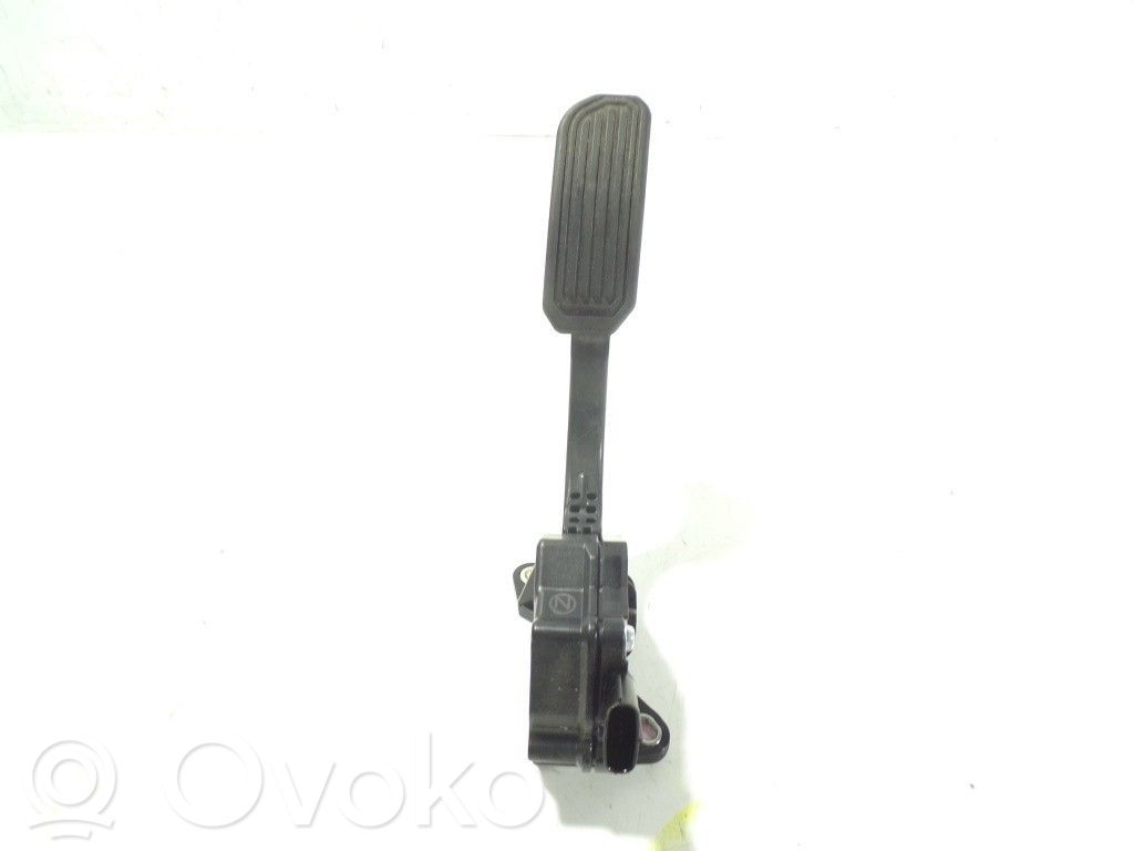 Toyota Prius (XW50) Sensor de aceleración
