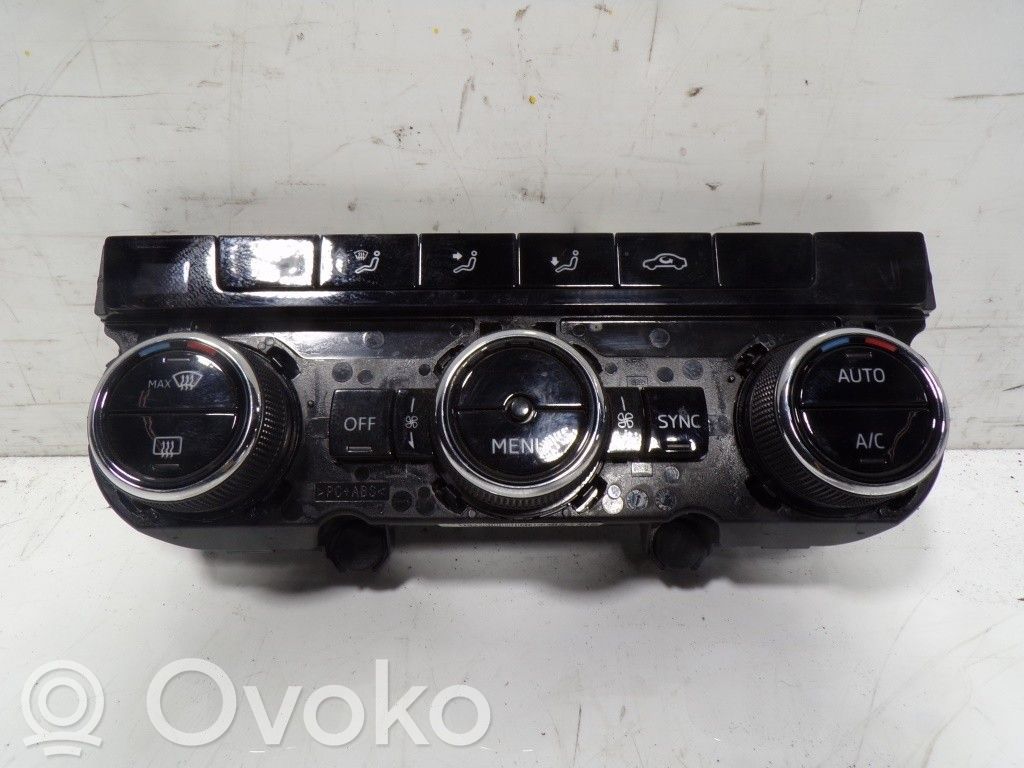Skoda Octavia Mk4 Panel klimatyzacji 