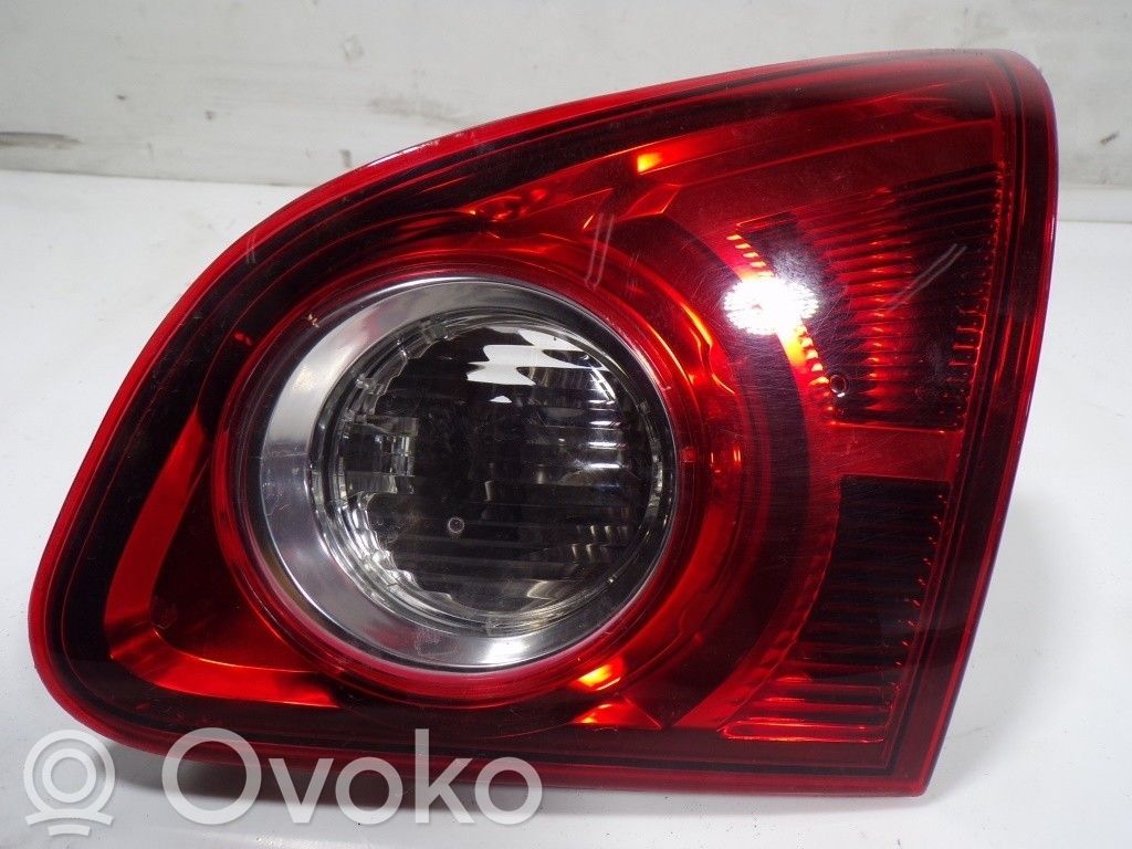 Nissan Qashqai+2 Lampă spate în caroserie