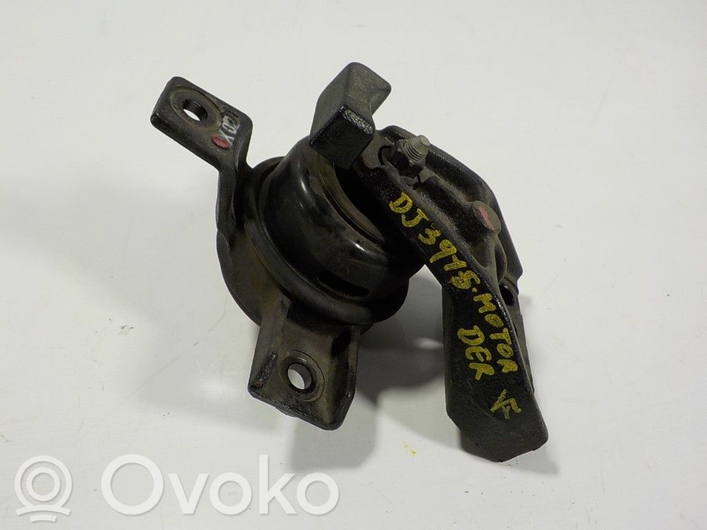 Soporte de montaje del motor   218102P100