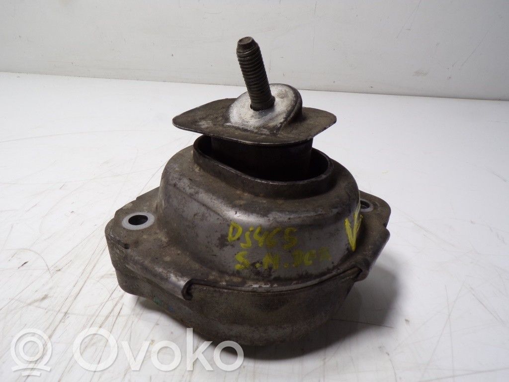 BMW X3 E83 Engine mount bracket 