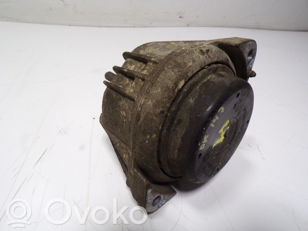 Supporto di montaggio del motore   22116760330