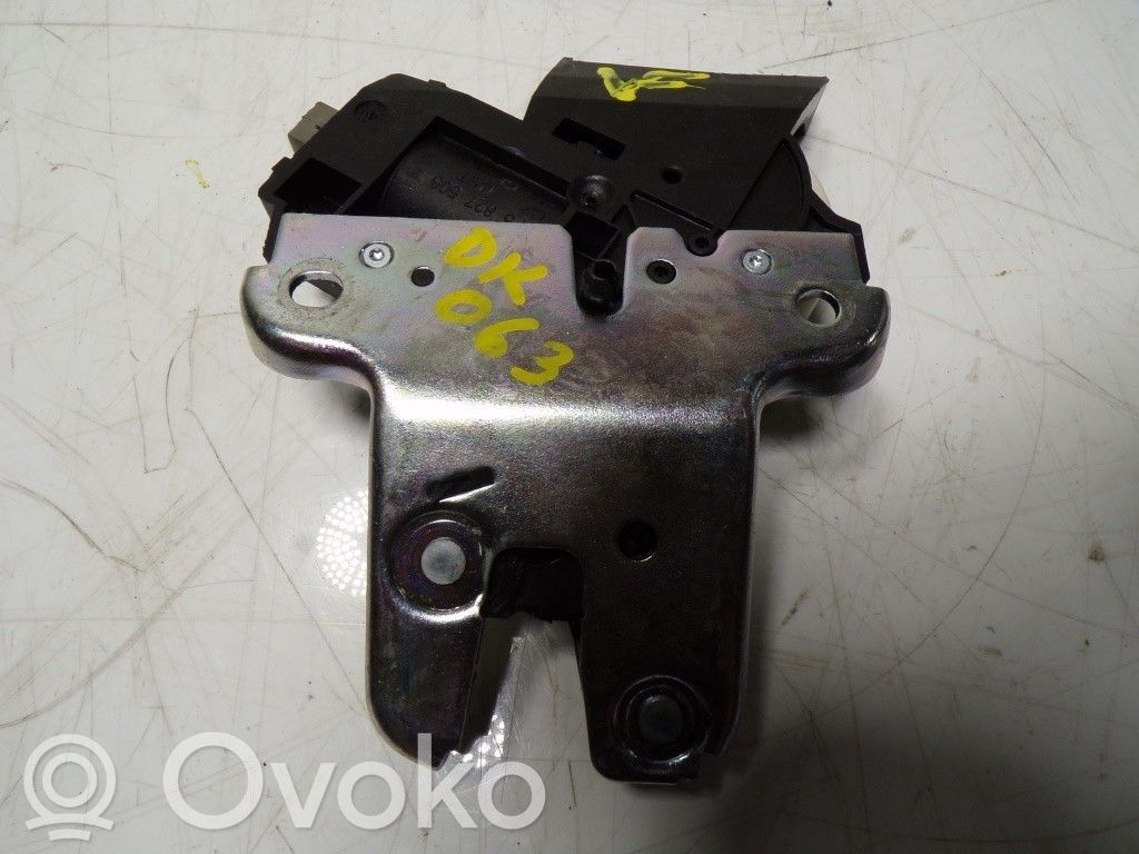 Tailgate lock latch   4F5827505D,4F5827505D