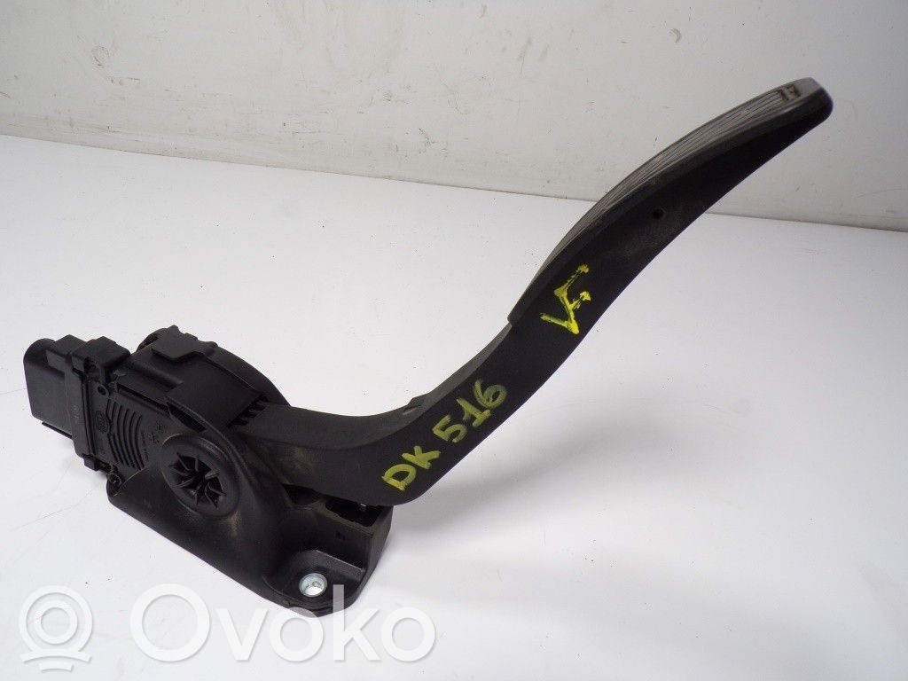 Sensor de aceleración   DF7841600,8V219F836AA