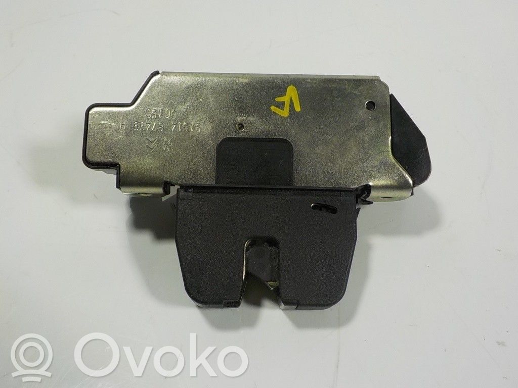 Tailgate lock latch   8719F8,9151487499