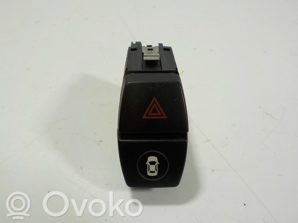 BMW 2 F45 Comutator lumini pericol 