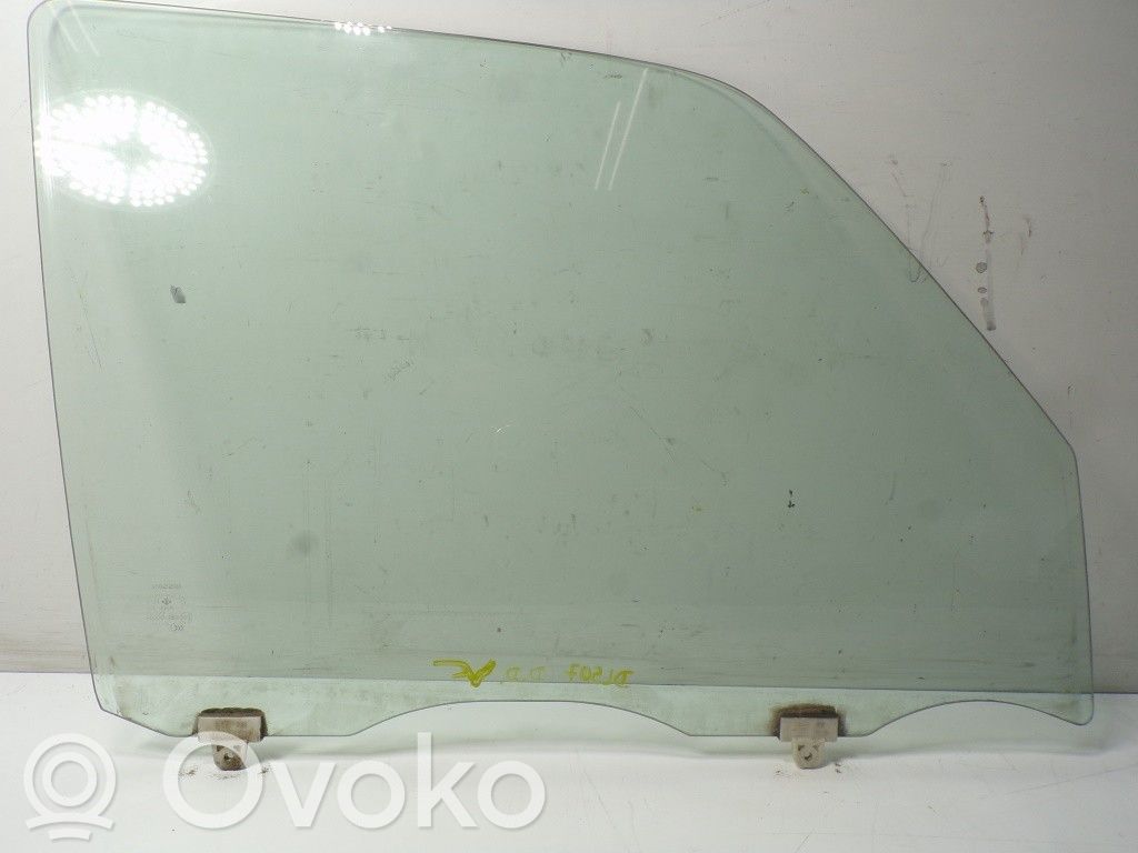Szyba przednia karoseryjna trójkątna   80300VB003