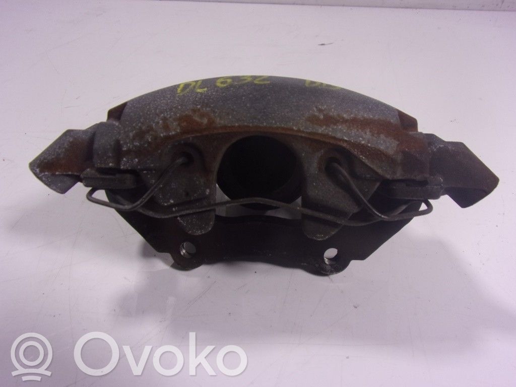 Volvo C30 Caliper de freno delantero 
