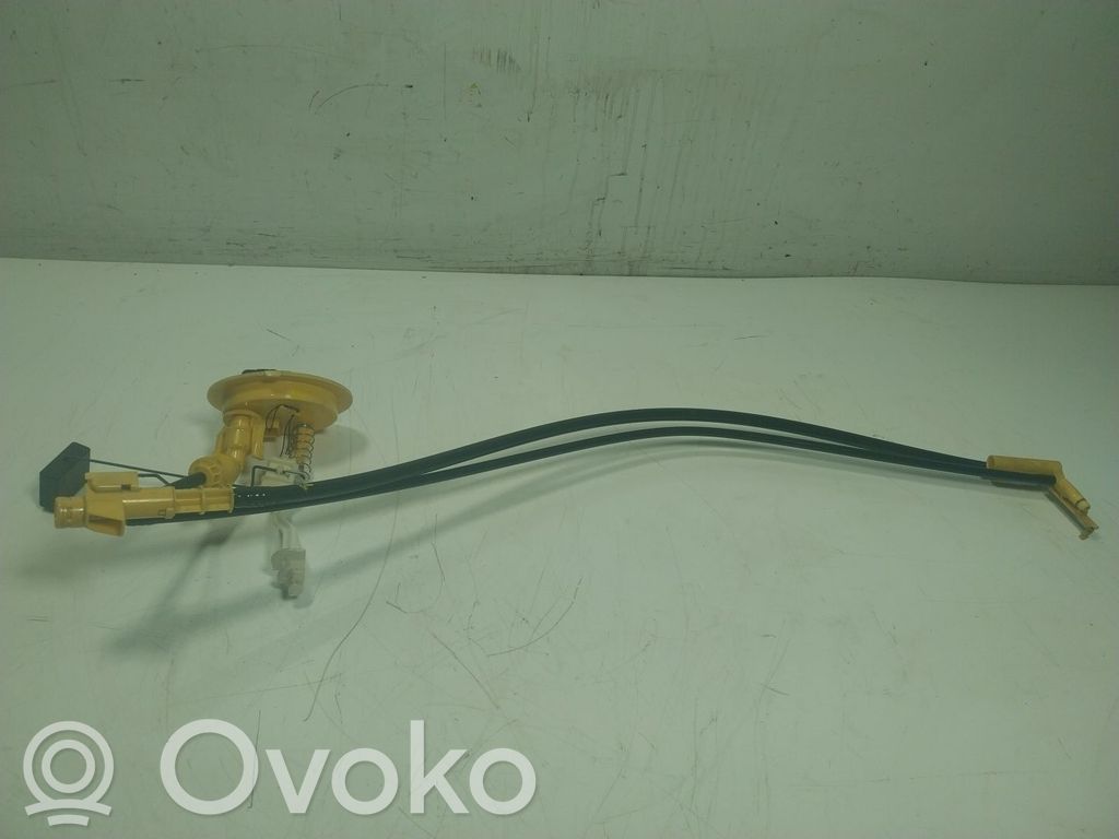 BMW 7 E65 E66 Pompe à carburant 