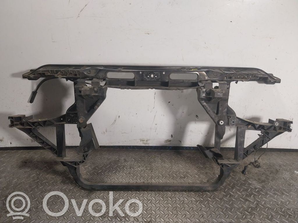 Radiatorių panelė   51643419945