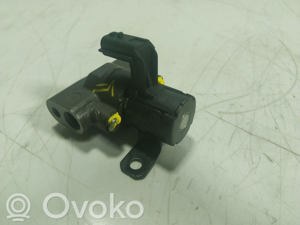 Renault Arkana Zawór sterujący płynu chłodzącego