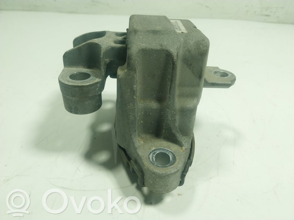 Opel Mokka X Engine mount bracket 