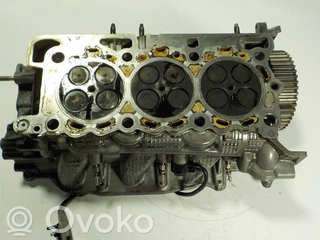 Engine head   C2C19491