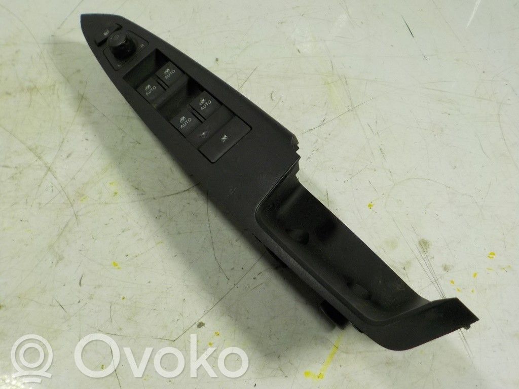 Opel Antara Comutator comandă geamuri electrice 