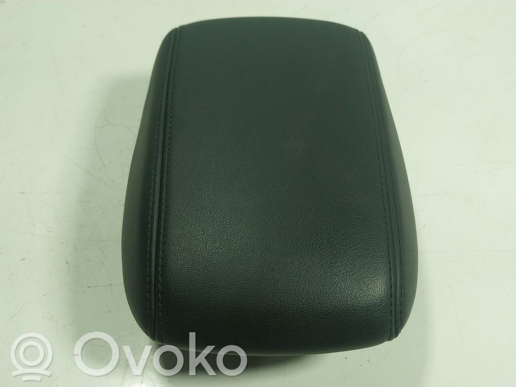 Armrest   2633578,925463XZHA