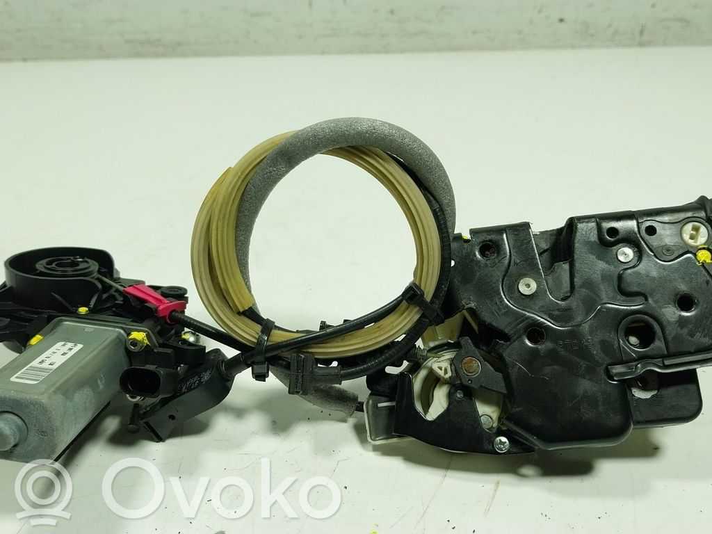 Porsche Cayenne (92A) Zamek drzwi przednich 