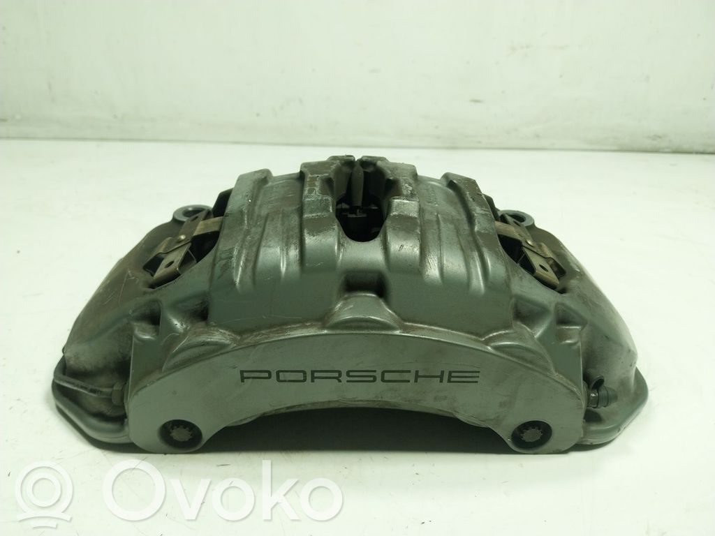 Porsche Panamera (971) Zacisk hamulcowy przedni 