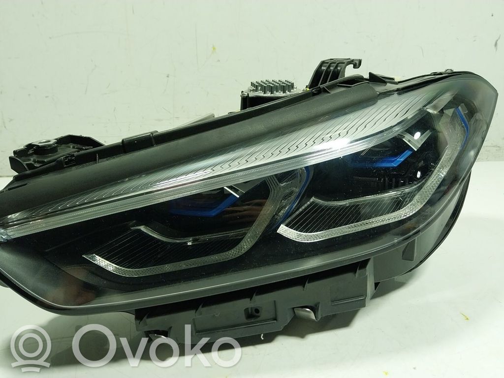BMW 8 G15 Phare frontale 