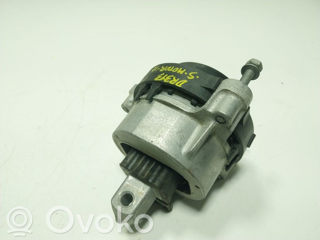 BMW 5 G30 G31 G38 Wspornik / Mocowanie silnika 