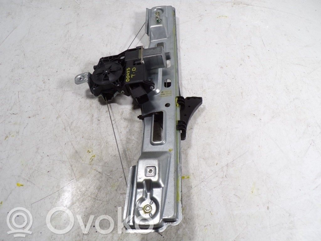 Opel Zafira C Elektryczny podnośnik szyby drzwi tylnych 