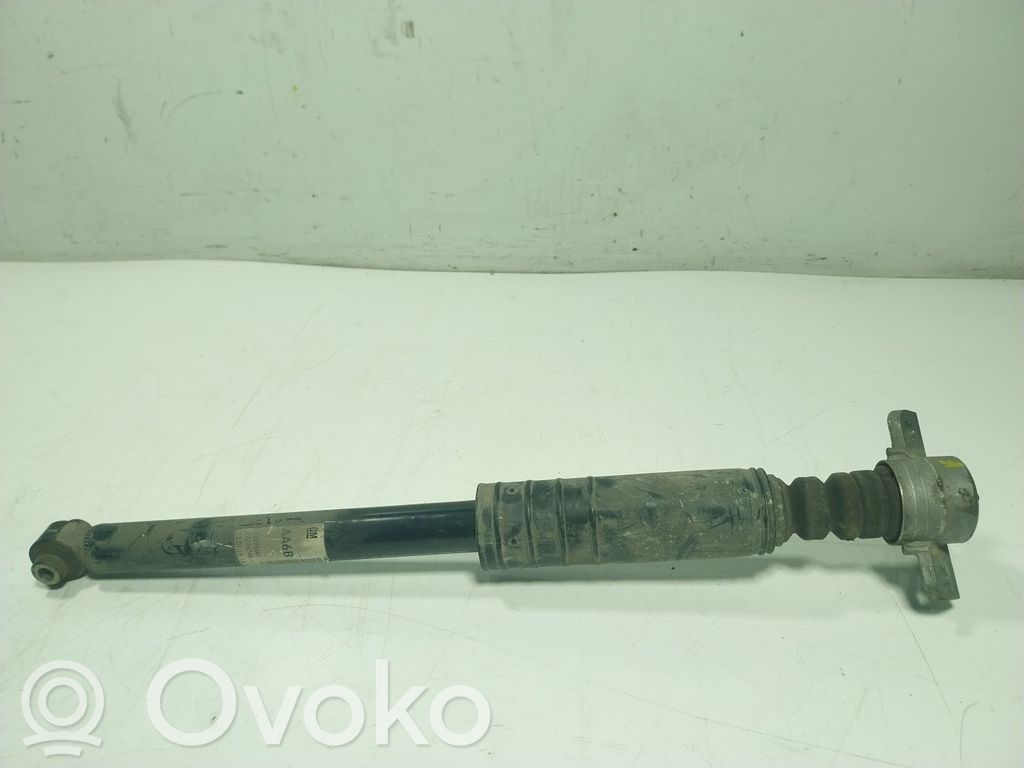 Opel Corsa D Takaiskunvaimennin 