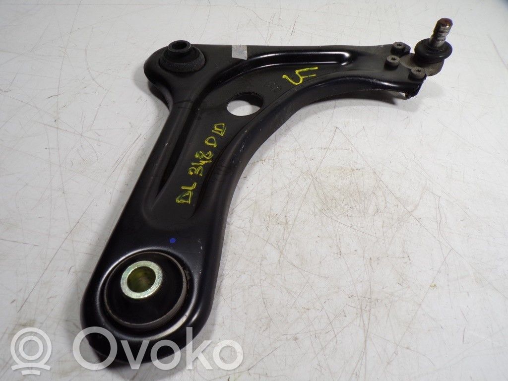 Peugeot 208 I Braccio di controllo sospensione anteriore