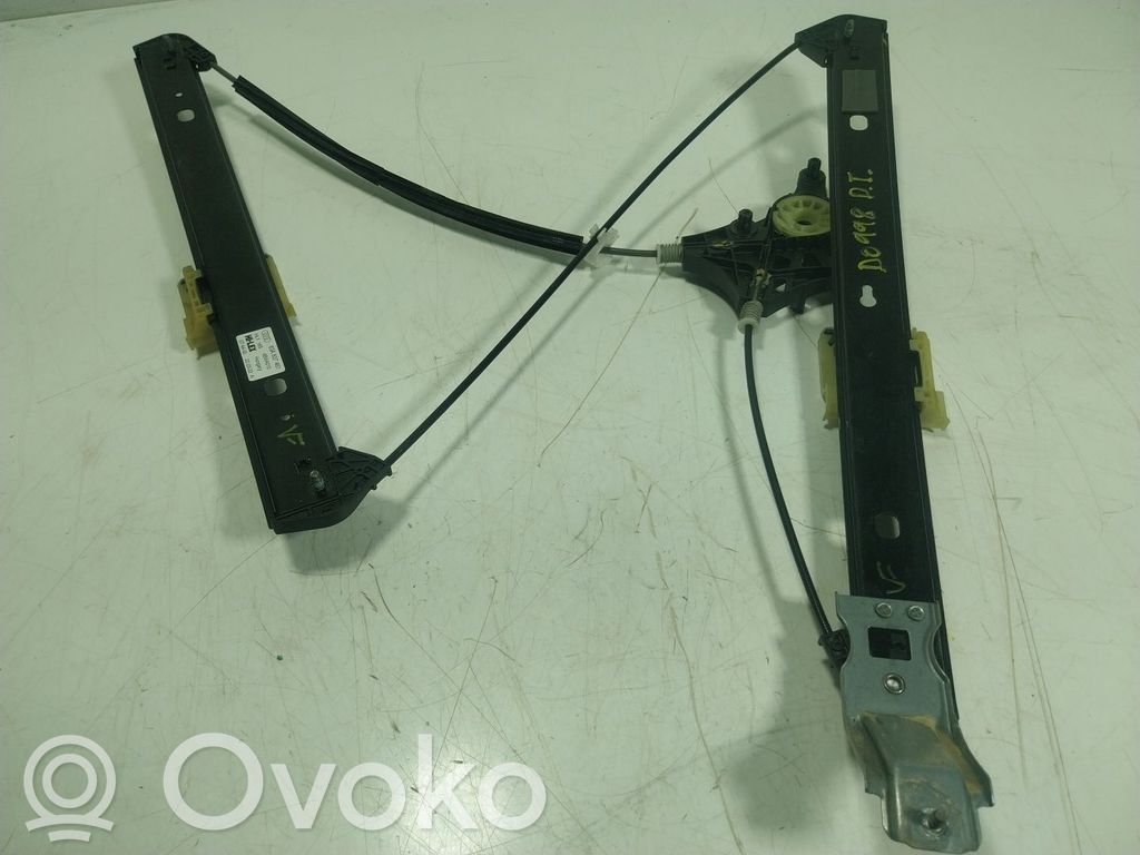 Audi Q3 F3 Macara geam față manuală 