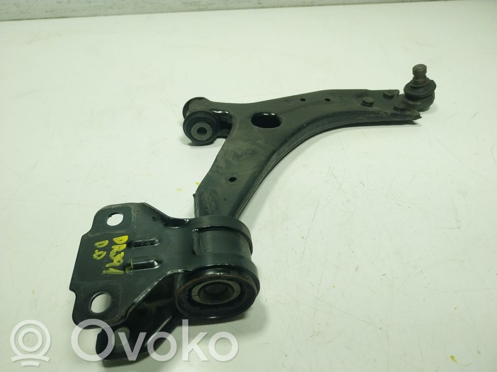 Ford Focus Braccio di controllo sospensione anteriore 