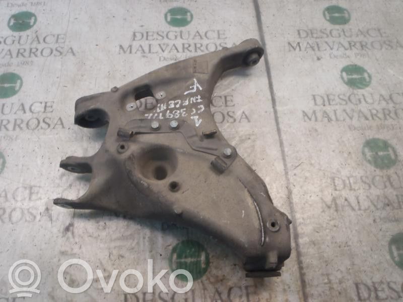 Braț control spate   8E0505311S